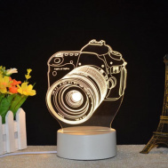 Dekorativna 3D lampa - kamera