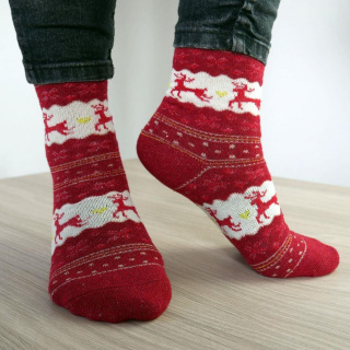 Božićne čarape s norveškim uzorkom - crvene